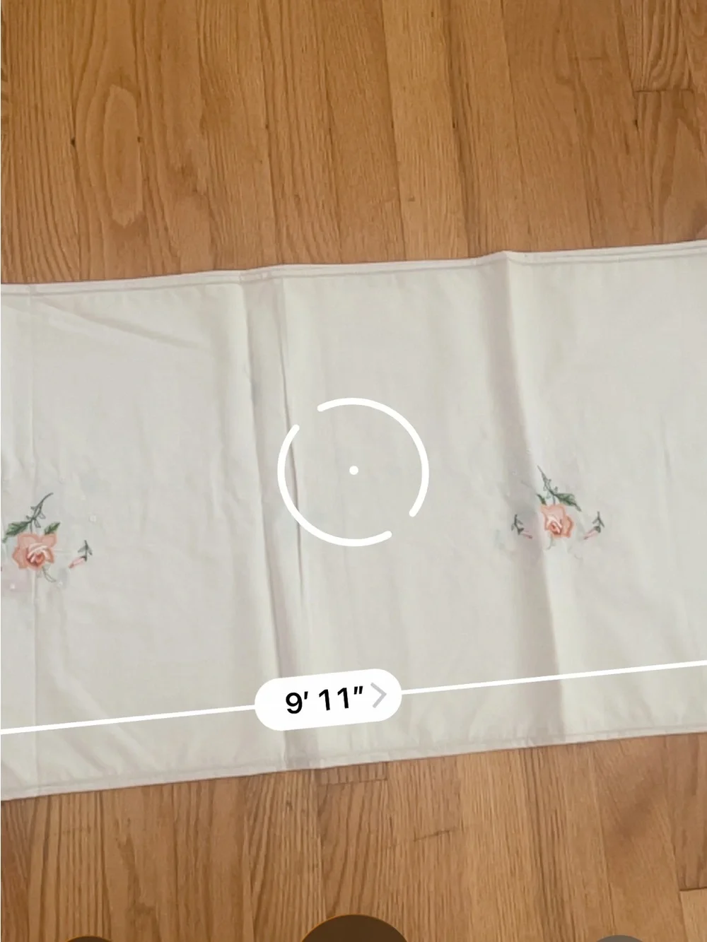 Vintage floral Embroidered Rose Cream Tablecloth and 12 Napkins Set